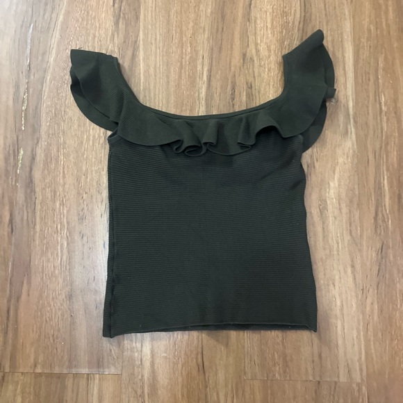 Express Olive Ruffle Blouse - Picture 4 of 6